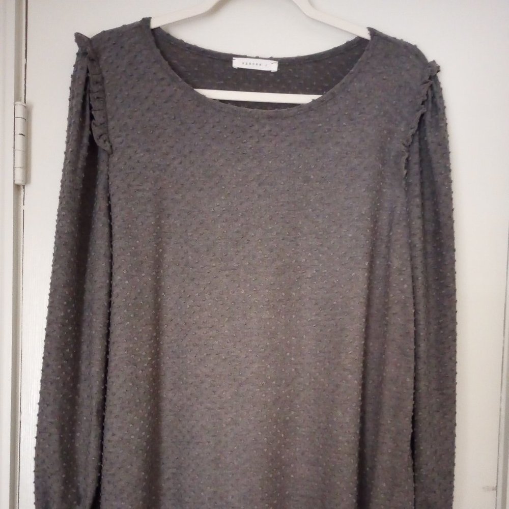 Gray Top